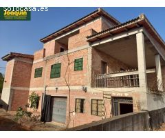 Parcela con casa para terminar a su gusto!!!