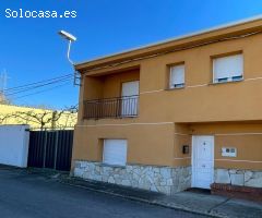 VENTA CASA CON JARDIN BARCENA DEL BIERZO