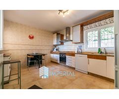 Exclusivo adosado en la prestigiosa urbanización Artola, Marbella