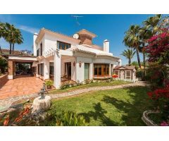 Villa en Venta en Alhaurín de la Torre, Málaga