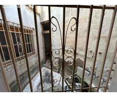 Casa de 3 plantas en Cuevas de San Marcos (Málaga)