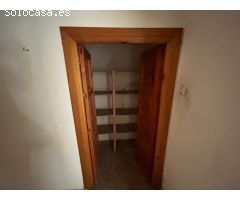 Casa de 3 plantas en Cuevas de San Marcos (Málaga)