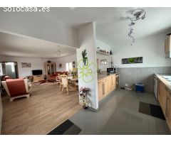 Villa en Venta en Zuazo de Vitoria, Almería