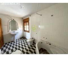 Villa en Venta en Albox, Almería