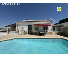 Villa en Venta en Arboleas, Almería