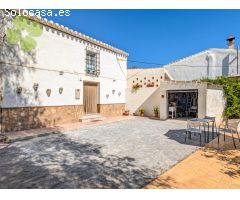 Cortijo en Venta en Cantoria, Almería