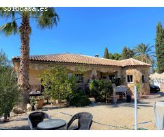 Villa en Venta en Cantoria, Almería