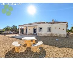 Villa en Venta en Albox, Almería