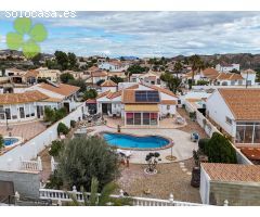 Villa en Venta en Arboleas, Almería