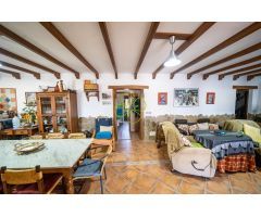 Cortijo en Venta en Cantoria, Almería