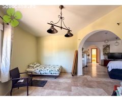 Villa en Venta en Cantoria, Almería