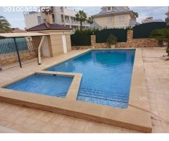Villa en la prestigiosa Urbanización La Veleta de Torrevieja