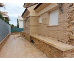 Villa en la prestigiosa Urbanización La Veleta de Torrevieja