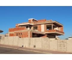Se vende villa nueva. Precio 890,000