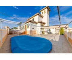 Precioso chalet independiente en venta en Lomas de Cabo Roig
