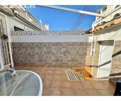 Encantador adosado con impresionante reforma + preciosa piscina comunitaria y garaje incluido