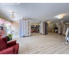 LOCAL PARA NEGOCIO! CON 264 M2. CON LICENCIA HOSTELERIA! CENTRO DE TORREVIEJA! PLAYA A 200 METROS.