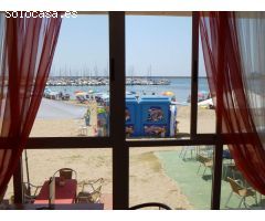 RESTAURANTE EN TORREVIEJA EN LA PRIMERA LINEA DE PLAYA. (EL PROPIETARIO ACEPTA CONTRAOFERTA!)