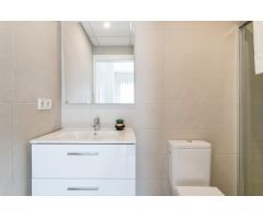 APARTAMENTOS DE OBRA NUEVA CON VISTAS AL MAR. 2 DOR. 2 BAÑOS. APARCAMENTO. PISCINA. PLAYA A 700 M.