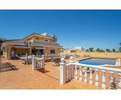 Villa en Los Balcones, Torrevieja