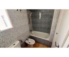 APARTAMENTO EN TORREVIEJA. 2 DORMITORIOS. 1 BAÑO. 70 M2. TERRAZA.