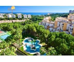 Ocasión! Fantastico apartamento completamente exterior  con increíbles panorámicas y al mar +Garaje