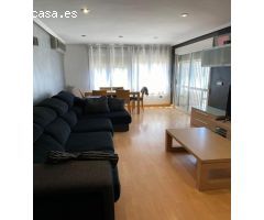 Preciosa Villa Reformada con Piscina en Los Balcones, Torrevieja