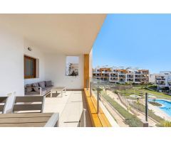 ESPECTACULAR APARTAMENTO CON LICENCIA TURISTICA. 3 DORM. 2 BAÑOS. GARAJE. PISCINA.
