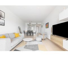 ESPECTACULAR APARTAMENTO CON LICENCIA TURISTICA. 3 DORM. 2 BAÑOS. GARAJE. PISCINA.