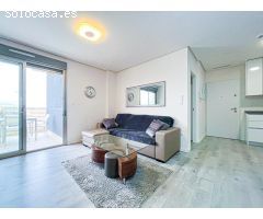 ATICO CON SOLARIUM PRIVADO DE 50 M2 EN VILLAMARTIN. 3 DORM. 2 BAÑOS. PISCINA. TERRAZA GRANDE.
