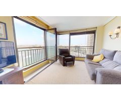 APARTAMENTO CON VISTAS AL MAR! PRIMERA LINEA. GARAJE+PISCINA. 100 M2. 3 DORM. 2 BAÑOS.