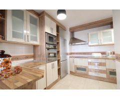 REFORMADO APARTAMENTO FRENTE DEL PUERTO. 3 DORM. 2 BAÑO. 110M2.