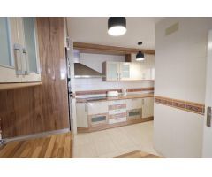 REFORMADO APARTAMENTO FRENTE DEL PUERTO. 3 DORM. 2 BAÑO. 110M2.