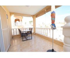 VILLA EN CIUDAD QUESADA. CON 300 M2 DE PARCELA. 116 M2 DE CASA. 3 DORM. 2 BAÑOS. PISCINA PRIVADA.