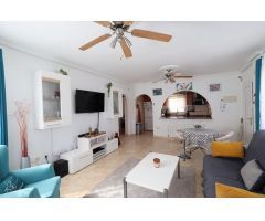 VILLA EN CIUDAD QUESADA. CON 300 M2 DE PARCELA. 116 M2 DE CASA. 3 DORM. 2 BAÑOS. PISCINA PRIVADA.
