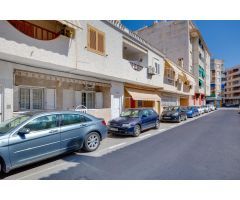 Piso Semireformado en Planta Baja - Torrevieja, Zona Acequion