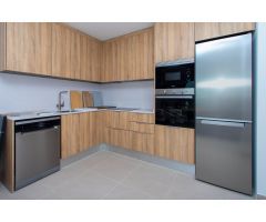 Exclusivo Ático en Santa Pola con Terraza y Vistas al Mar