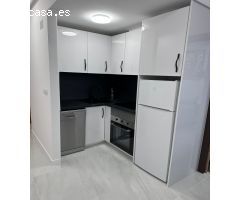 Apartamento en venta en Torrevieja en la Playa Del Cura con parking