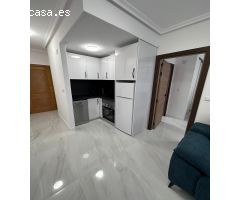 Apartamento en venta en Torrevieja en la Playa Del Cura con parking