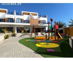 Exclusivo Bungalow de Lujo en Pilar de la Horadada a Escasos Minutos de la Playa