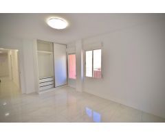 APARTAMENTO CON VISTAS A PLAYA DEL CURA! 3 DORM. 1 BAÑO. 104 M2 DE SUPERFICIE. VISTAS AL MAR