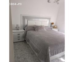 Chalet en Torrevieja: Confort y Estilo a Pocos Pasos de la Playa