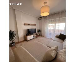 Atico-dúplex con solárium privado y piscina comunitaria en Calas Blancas, Torrevieja.