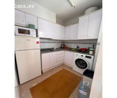 Atico-dúplex con solárium privado y piscina comunitaria en Calas Blancas, Torrevieja.