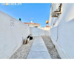 TRANQUILIDAD Y PRIVACIDAD: CHALET EN PARCELA DE 236M² CON PISCINA PRIVADA A 450m DE LA PLAYA