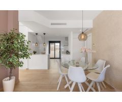 CHALET CON PISCINA PRIVADA, PISCINA COMUNITARIA, SOLÁRIUM, LICENCIA TURÍSTICA A 2KM DEL MAR