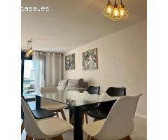 Bungalow planta alta, 2 dormitorios, 2 baños, gran solarium, piscina, parking, en Mil Palmeras