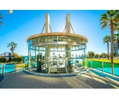 EXCLUSIVIDAD FRENTE AL MAR: APARTAMENTO DE LUJO EN SEA SENSES