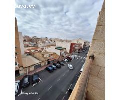 Se vende piso en pleno centro de Torrevieja