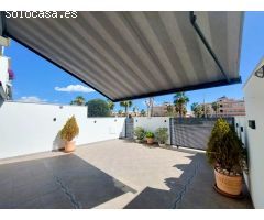 SEMI-NUEVO ADOSADO EN PILAR DE LA HORADADA A 500 METROS DE LA PLAYA. 3 DORM. 2 BAÑOS.